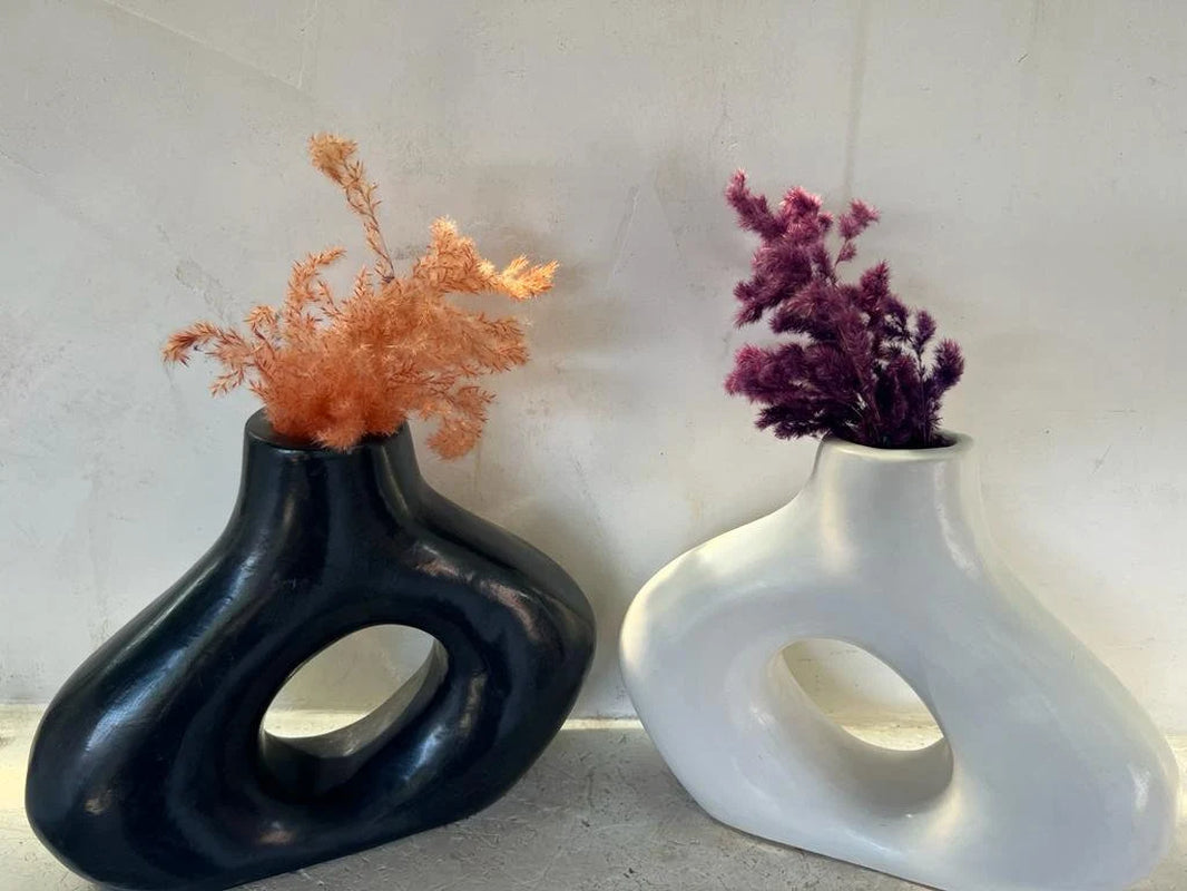 Terracotta Vase, Stucco Pottery Decoration, Black&White