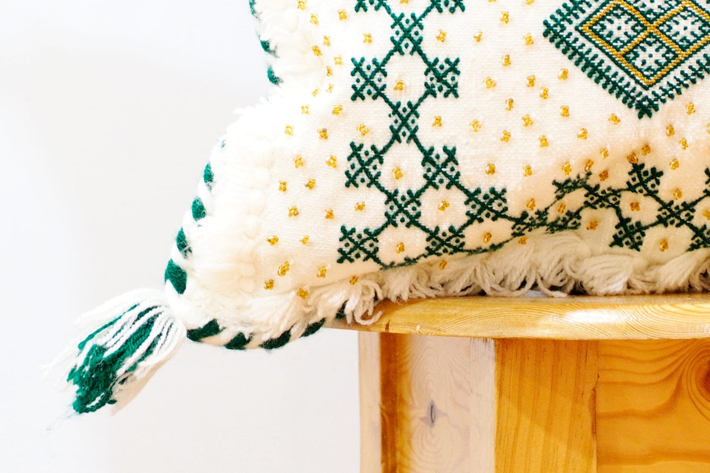 Handmade Moroccan Wedding Blanket Pillow Cover Handira Blanket Cushion Cover Wool Pillow Cover with Sequins