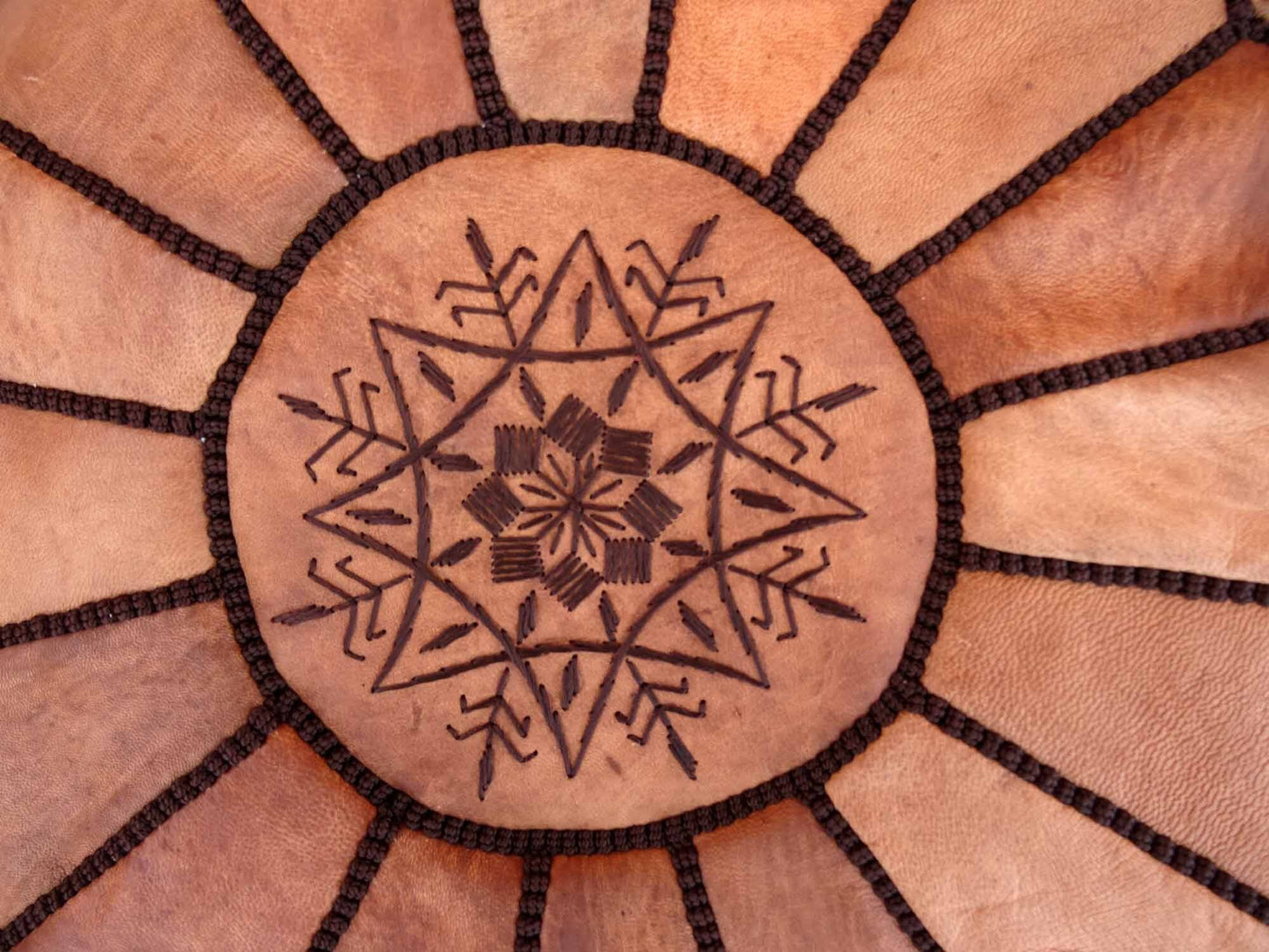 Pouf Marocain En Cuir Huilé - Cuir Véritable Fait Main - Pouf Repose-Pieds Ottoman - Pouf 100 % Cuir Naturel Véritable - Pouf Vintage