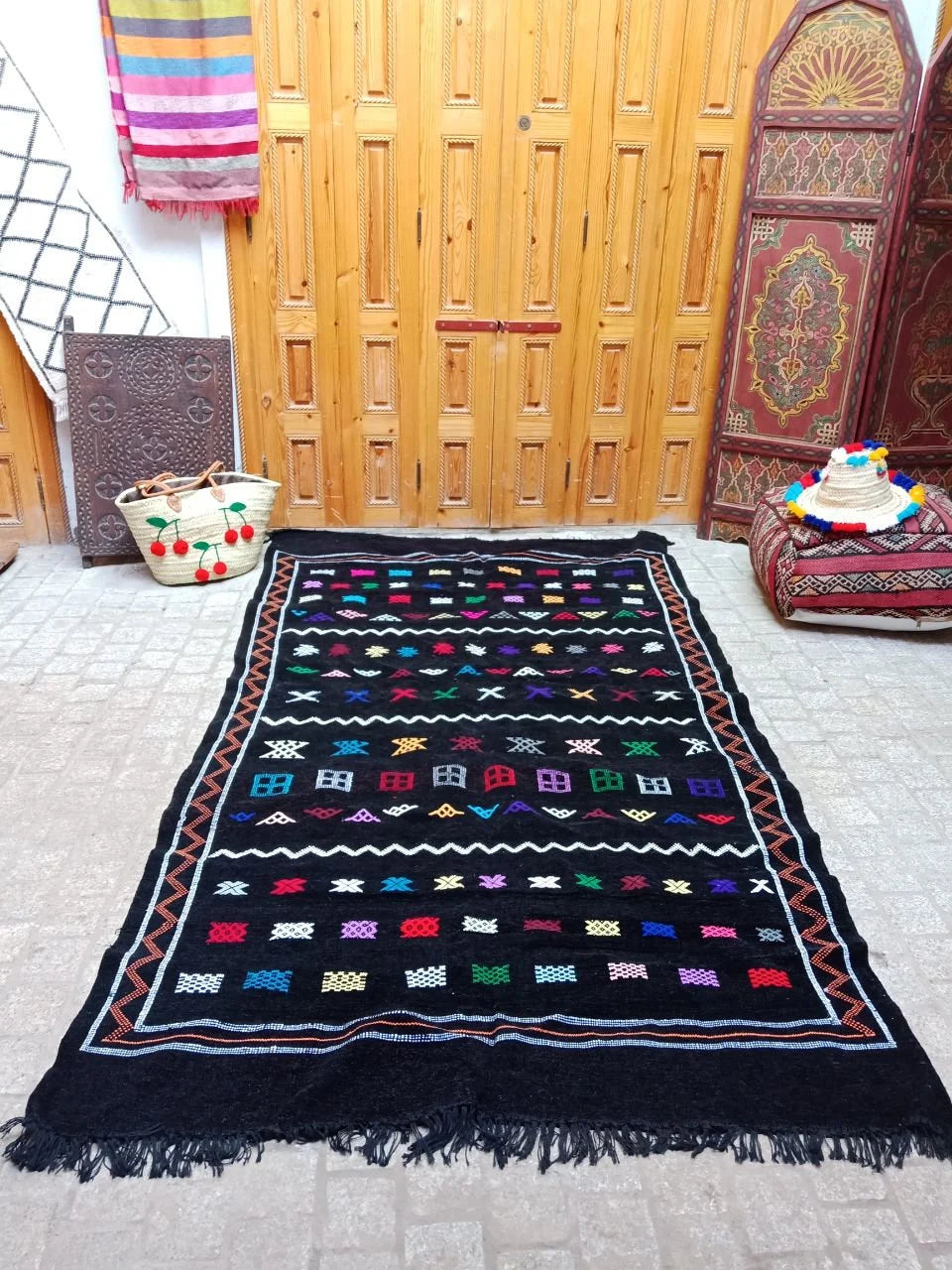 Moroccan Berber Rug . Moroccan Black Kilim Handmade Wool Rug Authentic Azilal Area Carpet