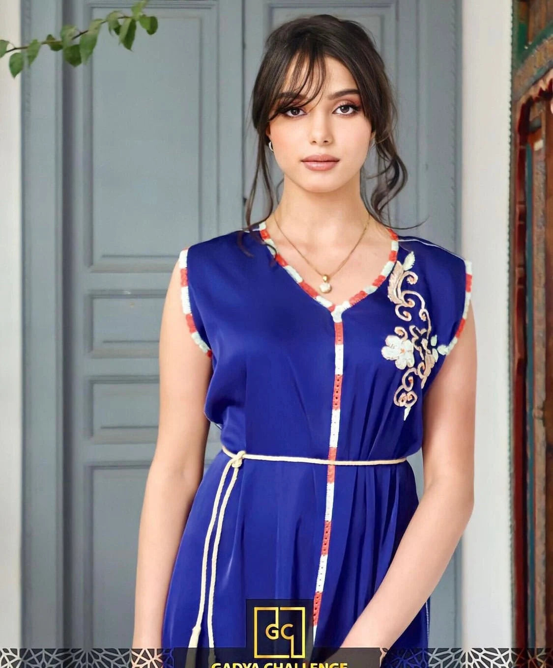 Sublime Caftan Léger Traditionnel Marocain : Symbole D'Art Et D'Héritage