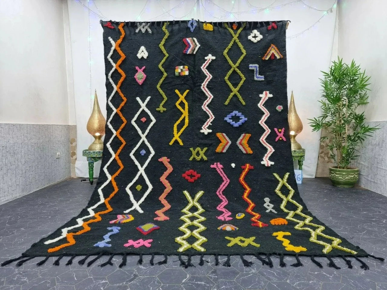 COLORFUL KILIM RUG, Flat-Weave Area Rug, Moroccan Woven Wool Rug, Custom Geometric Rug, Handmade Boho Rug, Cozy Chic Black & Green Rug. .