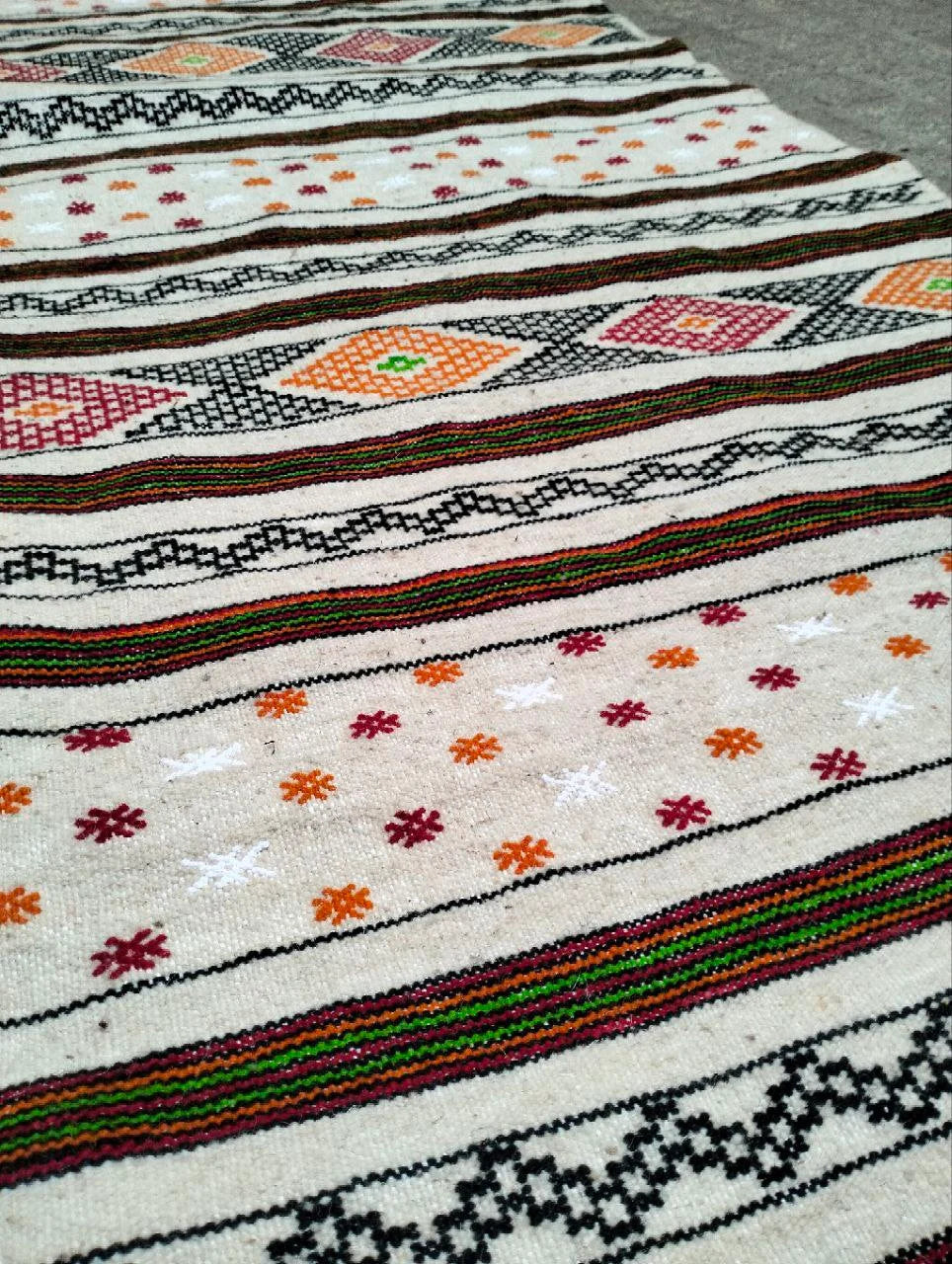 Moroccan Berber Rug. Moroccan Kilim Handmade Wool Rug. Authentic Azilal. Berber Runner . Cactus Silk Rug