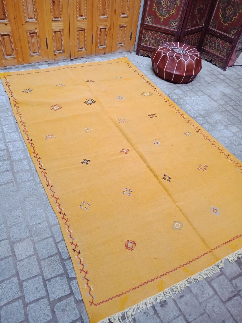 Moroccan Akhnif Rug 5×8 Ft . Moroccan Berber Kilim, Handmade Wool Rug. Large Berber Rug, Area Rug