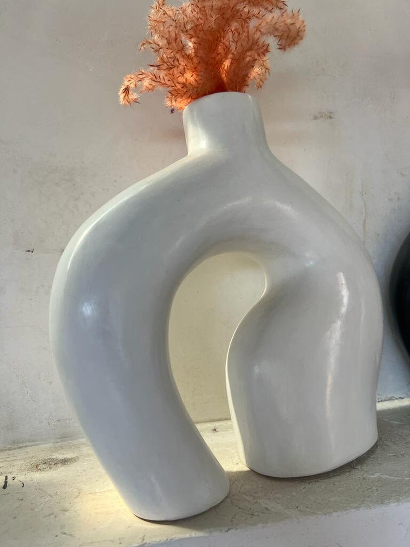 Terracotta Vase, Stucco Pottery Decoration, Black&White