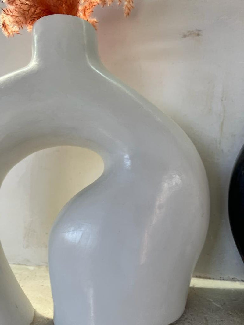 Terracotta Vase, Stucco Pottery Decoration, Black&White