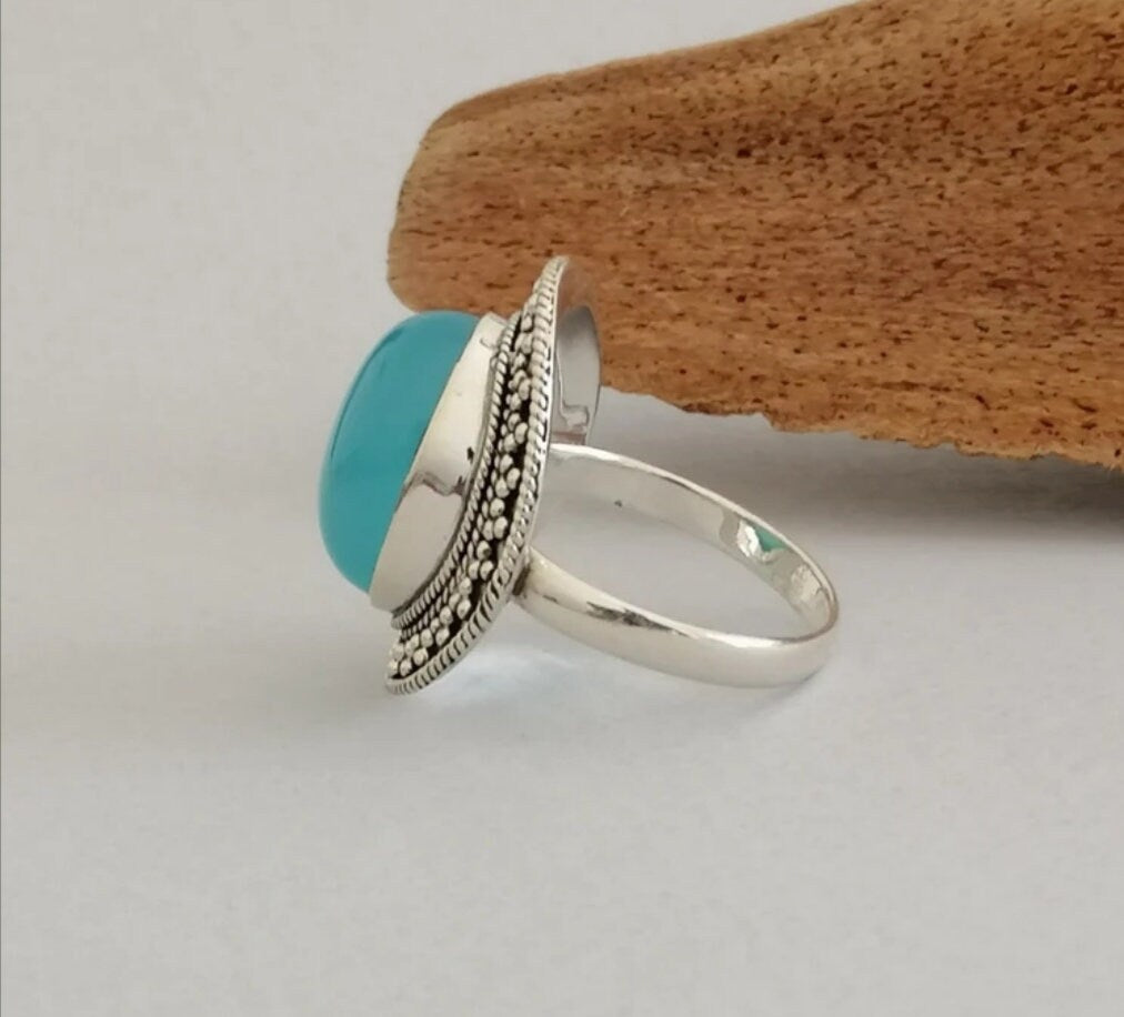 Aquamarine and Sterling Silver Ring