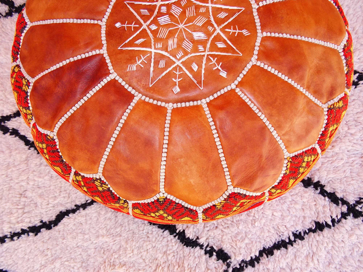 Moroccan Footstool Pouf Made of Leather and Cloth - Moroccan Ottoman Pouf from Genuine Leather - Decor Home