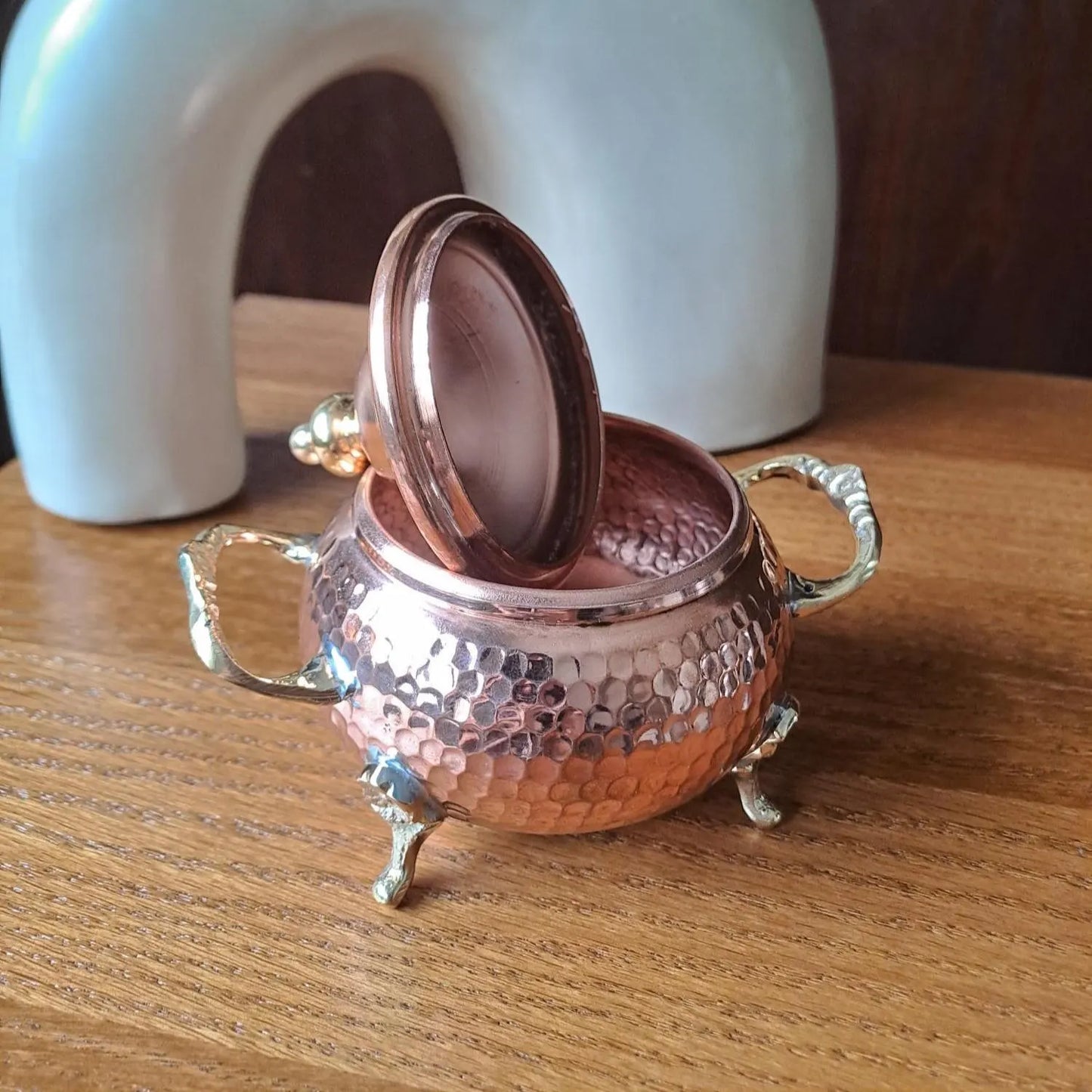 Hand-Hammered Moroccan Copper Sugar Bowl – Brass Handle & Lid – Traditional Tea Set Decor – Artisan Footed Bowl – Boho Kitchen Gift