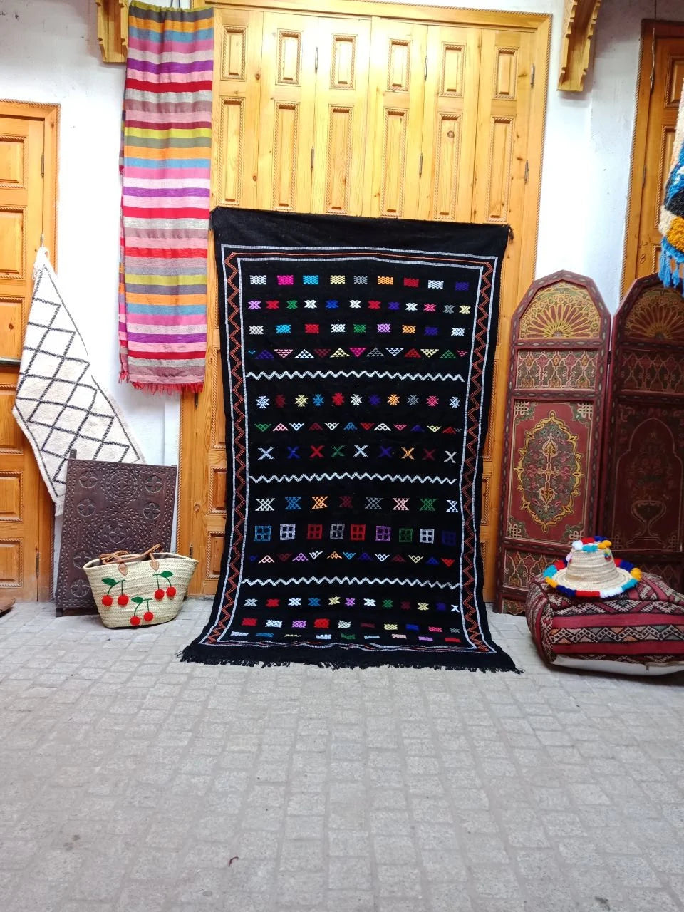Moroccan Berber Rug . Moroccan Black Kilim Handmade Wool Rug Authentic Azilal Area Carpet