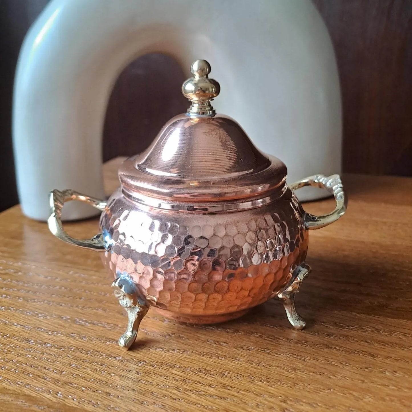Hand-Hammered Moroccan Copper Sugar Bowl – Brass Handle & Lid – Traditional Tea Set Decor – Artisan Footed Bowl – Boho Kitchen Gift