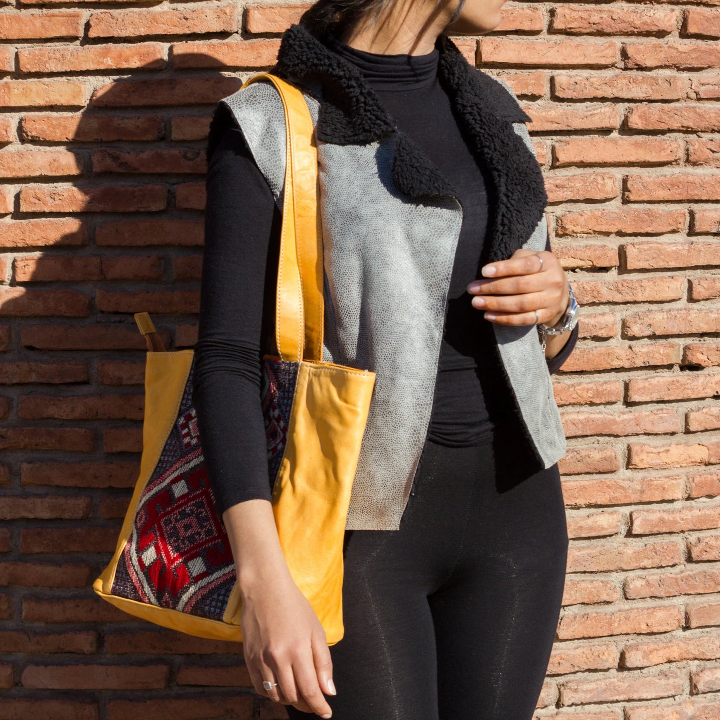 Tote Carpet Leather Bag - Handmade Women'S Fashion Cross-Body Handbag, Unique Gift for Her, Stylish Havana Leather Tote