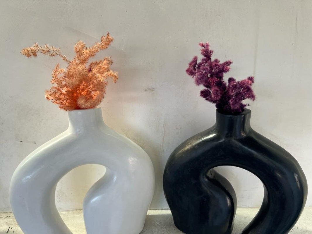 Terracotta Vase, Stucco Pottery Decoration, Black&White