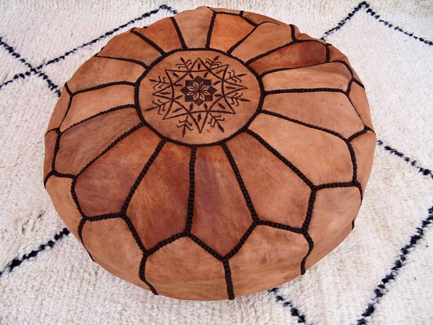 Pouf Marocain En Cuir Huilé - Cuir Véritable Fait Main - Pouf Repose-Pieds Ottoman - Pouf 100 % Cuir Naturel Véritable - Pouf Vintage