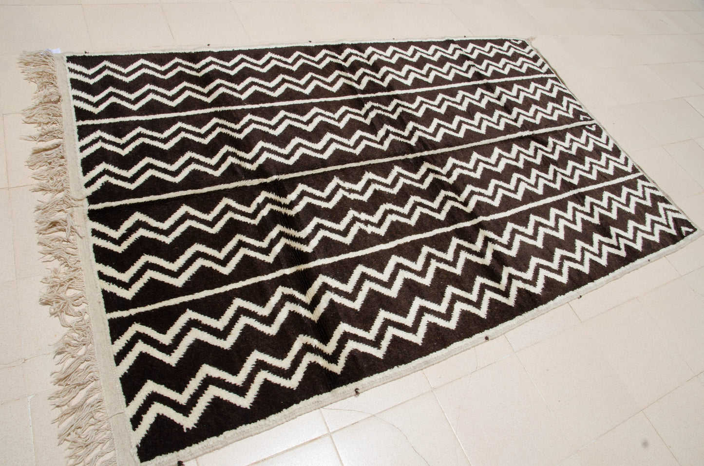 Black and White Moroccan Rug 5X8 - Handwoven Lambswool Soft Authentic Berber Rug - ABB21176