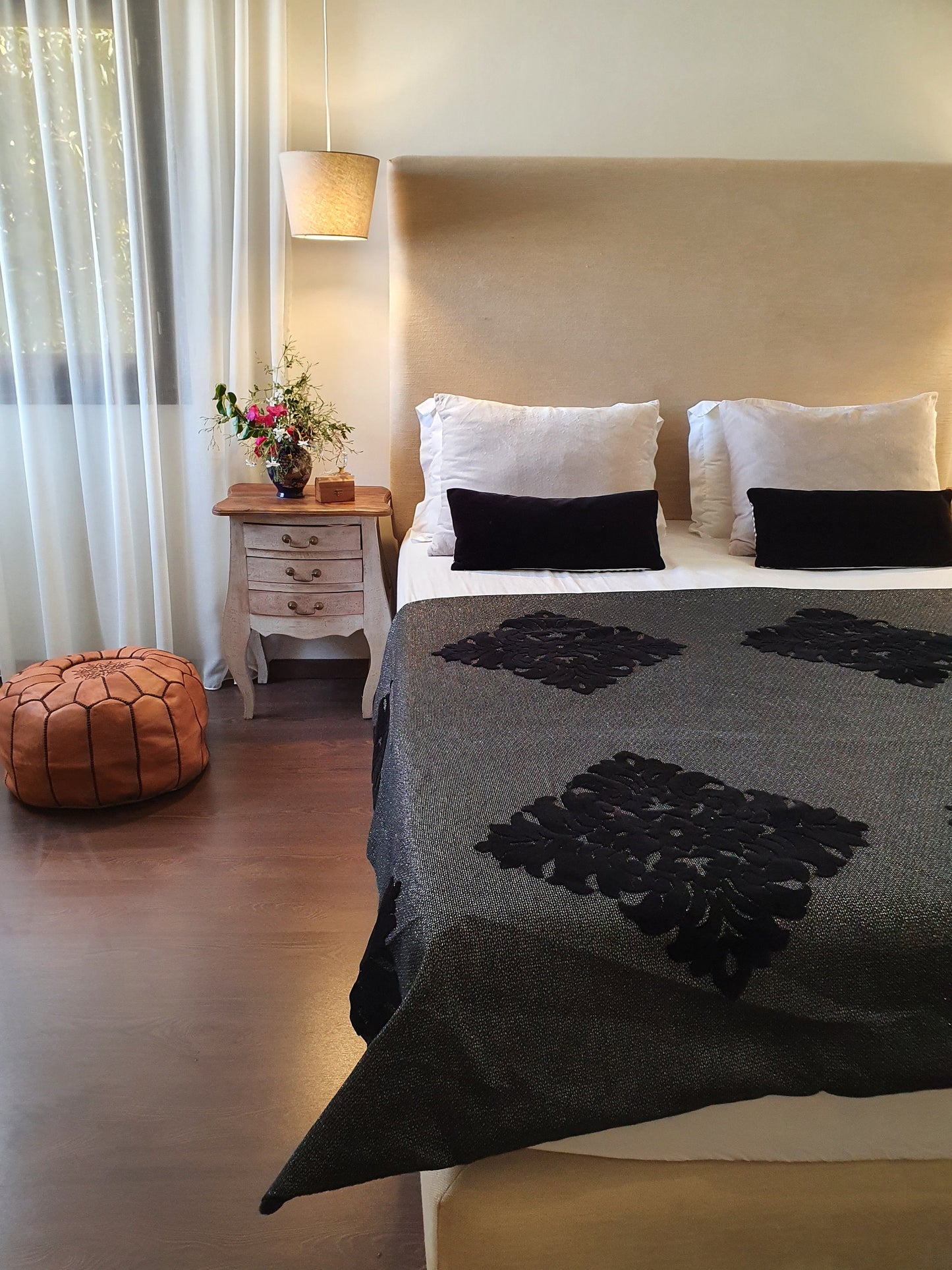 Moroccan Blanket, Handmade Blanket, Velvet Throw, Pompom Blanket, Velvet Blanket, Luxury Blanket, Velvet Pillows, Moroccan Pillows