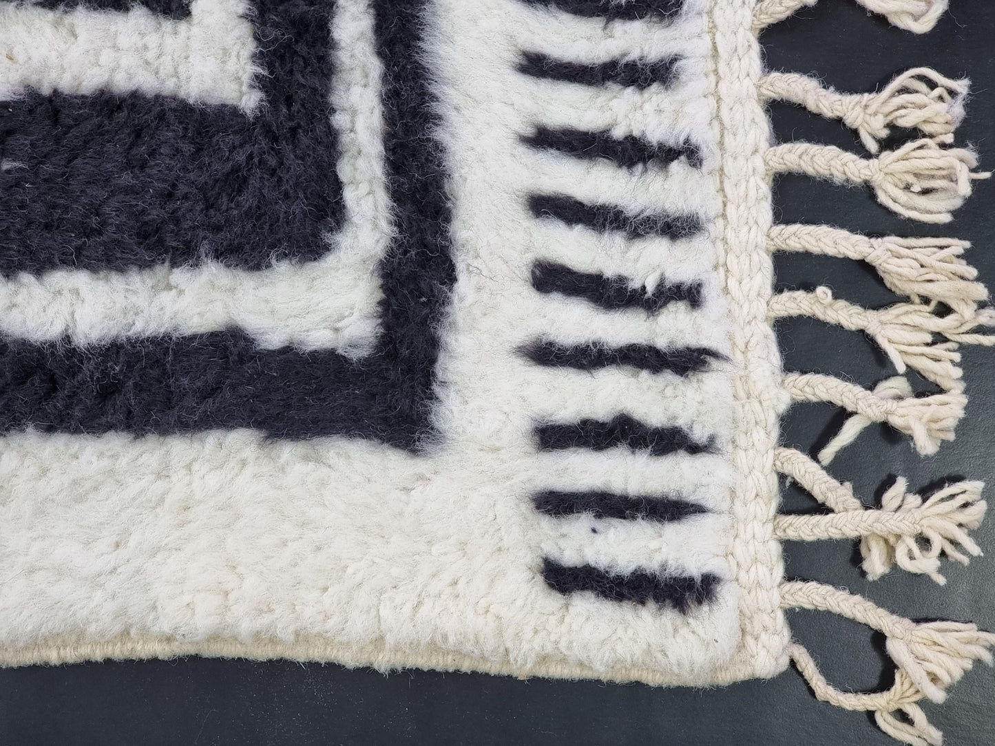 PRETTY MOROCCAN RUG, Handmade Beni Ourain Rug, Boho Black & White Rug, Custom Abstract Rug, Berber Handwoven Wool Rug, Cozy Chic Area Rug.