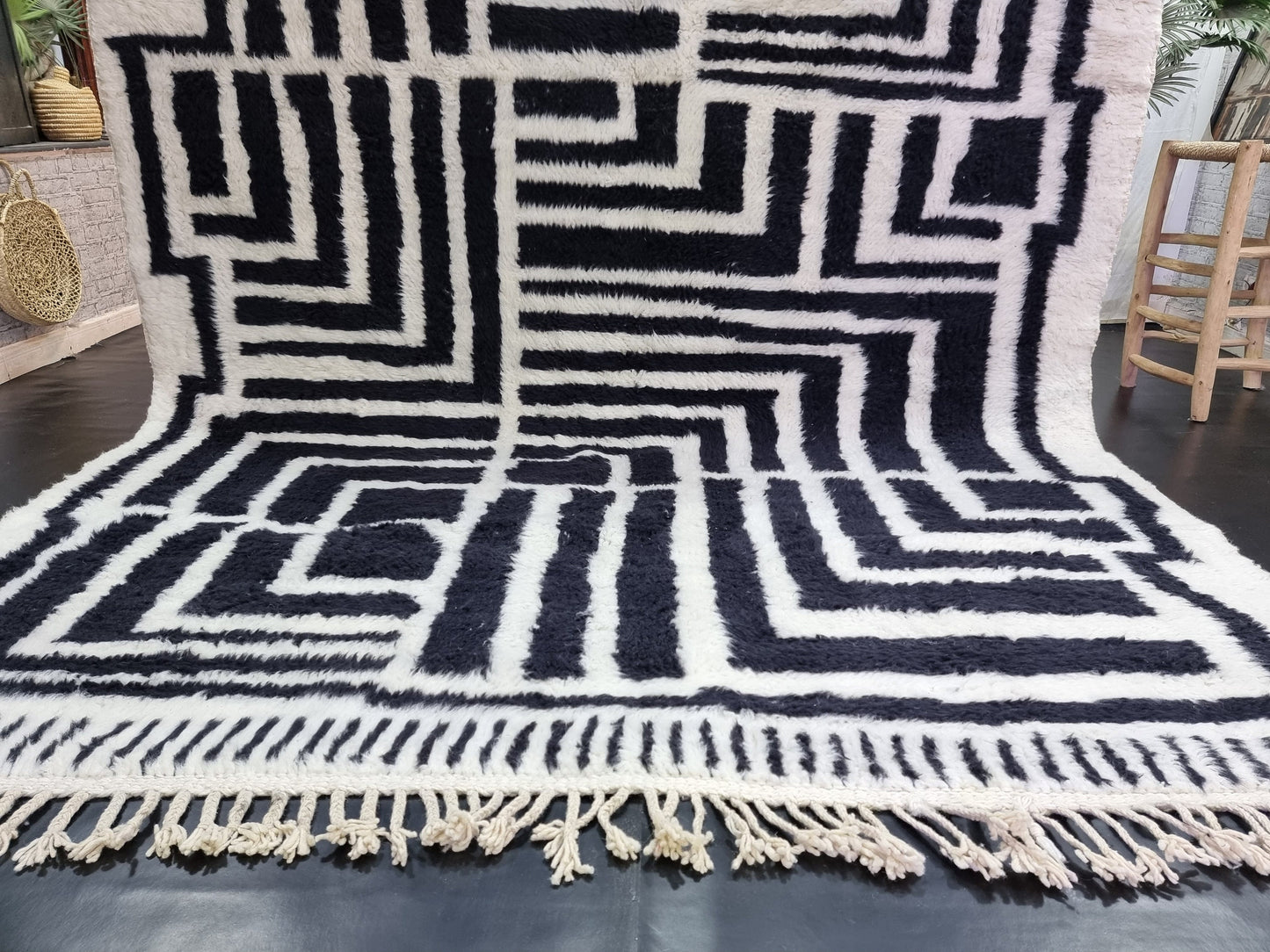 PRETTY MOROCCAN RUG, Handmade Beni Ourain Rug, Boho Black & White Rug, Custom Abstract Rug, Berber Handwoven Wool Rug, Cozy Chic Area Rug.