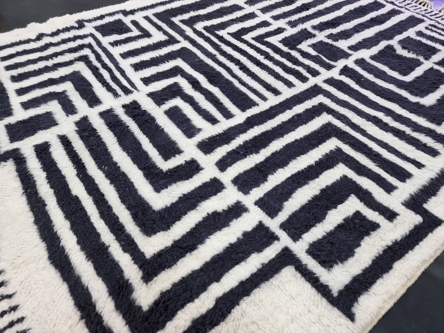 PRETTY MOROCCAN RUG, Handmade Beni Ourain Rug, Boho Black & White Rug, Custom Abstract Rug, Berber Handwoven Wool Rug, Cozy Chic Area Rug.