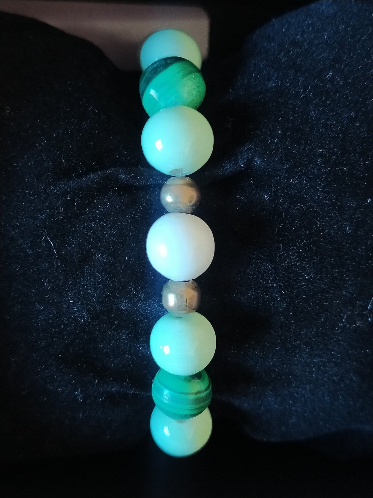 Beautiful Bracelet, Handmade, Malachite Pearl, White, Green round Beads, Cooper, Gift Idea, for Here.