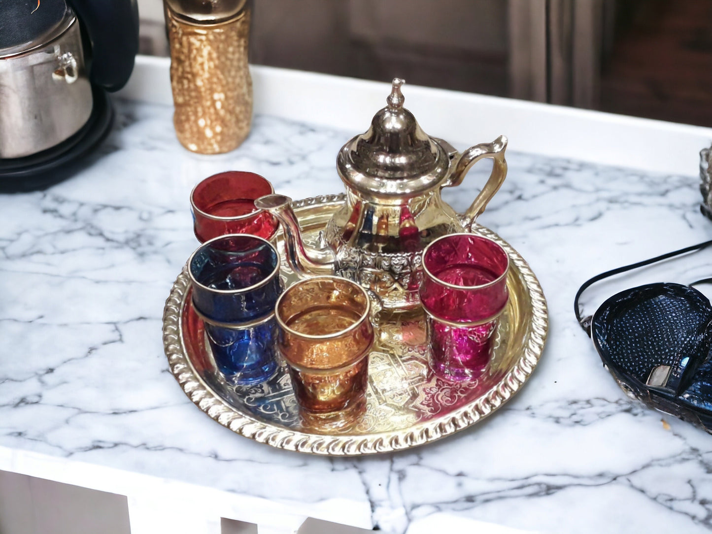 Exquisite Moroccan Tea Set: Elegance, Tradition Handcrafted Teapot Authentic, Tea Rituals Tea Set, Golden Teapot, Set of 4 Tea Cups