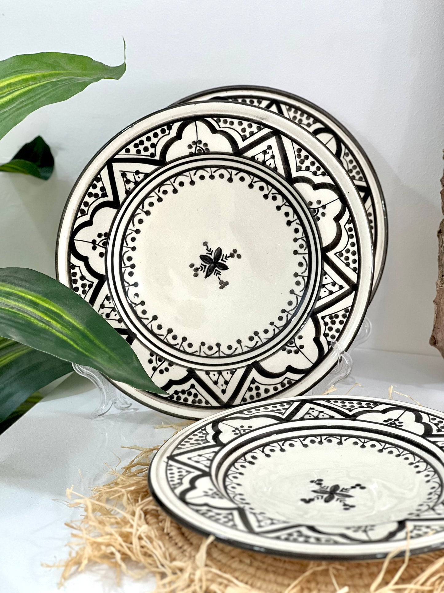Handcrafted Moroccan Ceramic Dining Plates Set - Exquisite Hand-Painted Artisanal Dinnerware