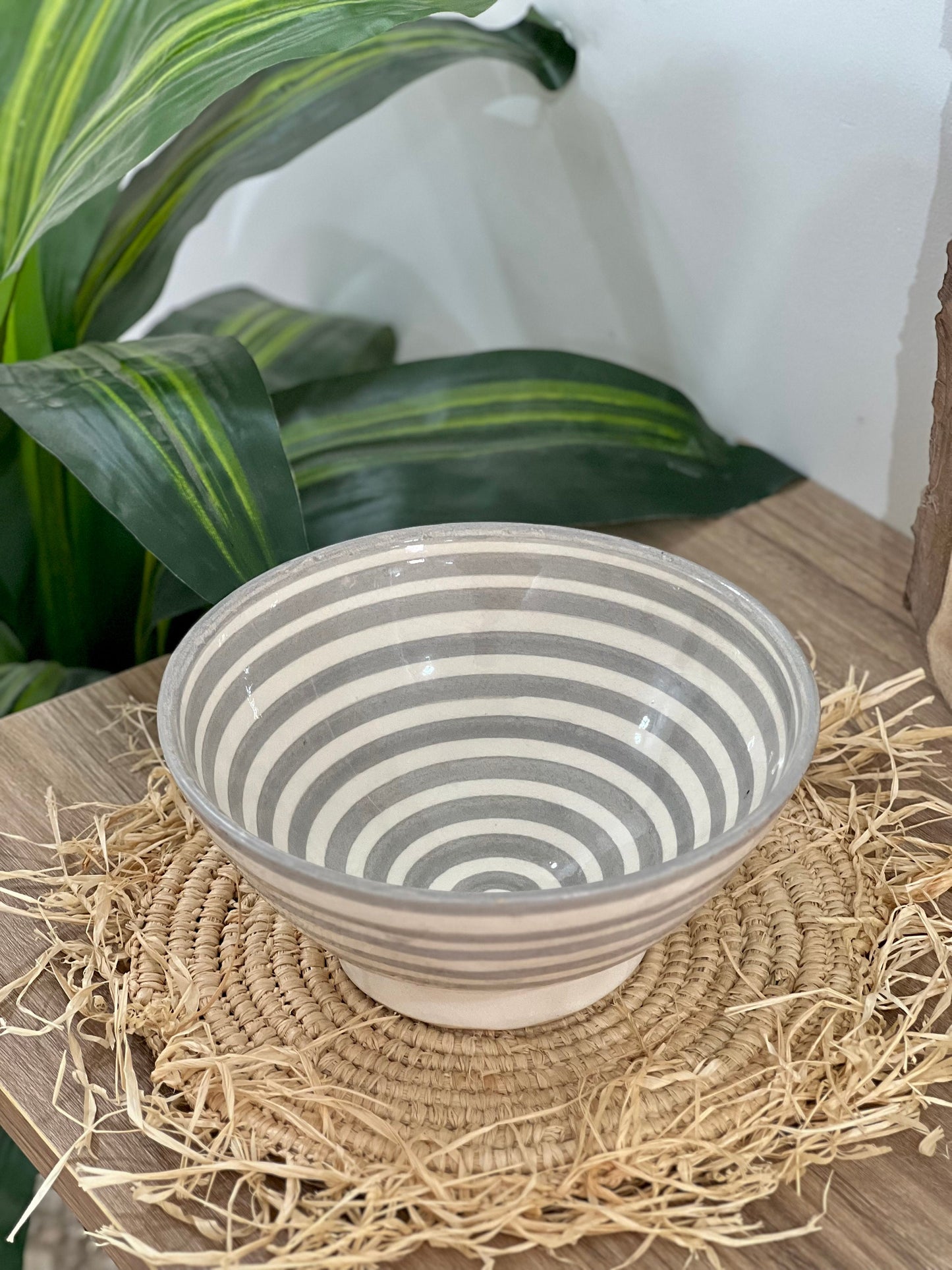 Handmade Ceramic Salad Bowl - (7.3In X 3.5In) - Pottery Bowl - Large Salad Bowl - Handpainted Bowl - Ceramic Fruit Bowl - Modern Tableware
