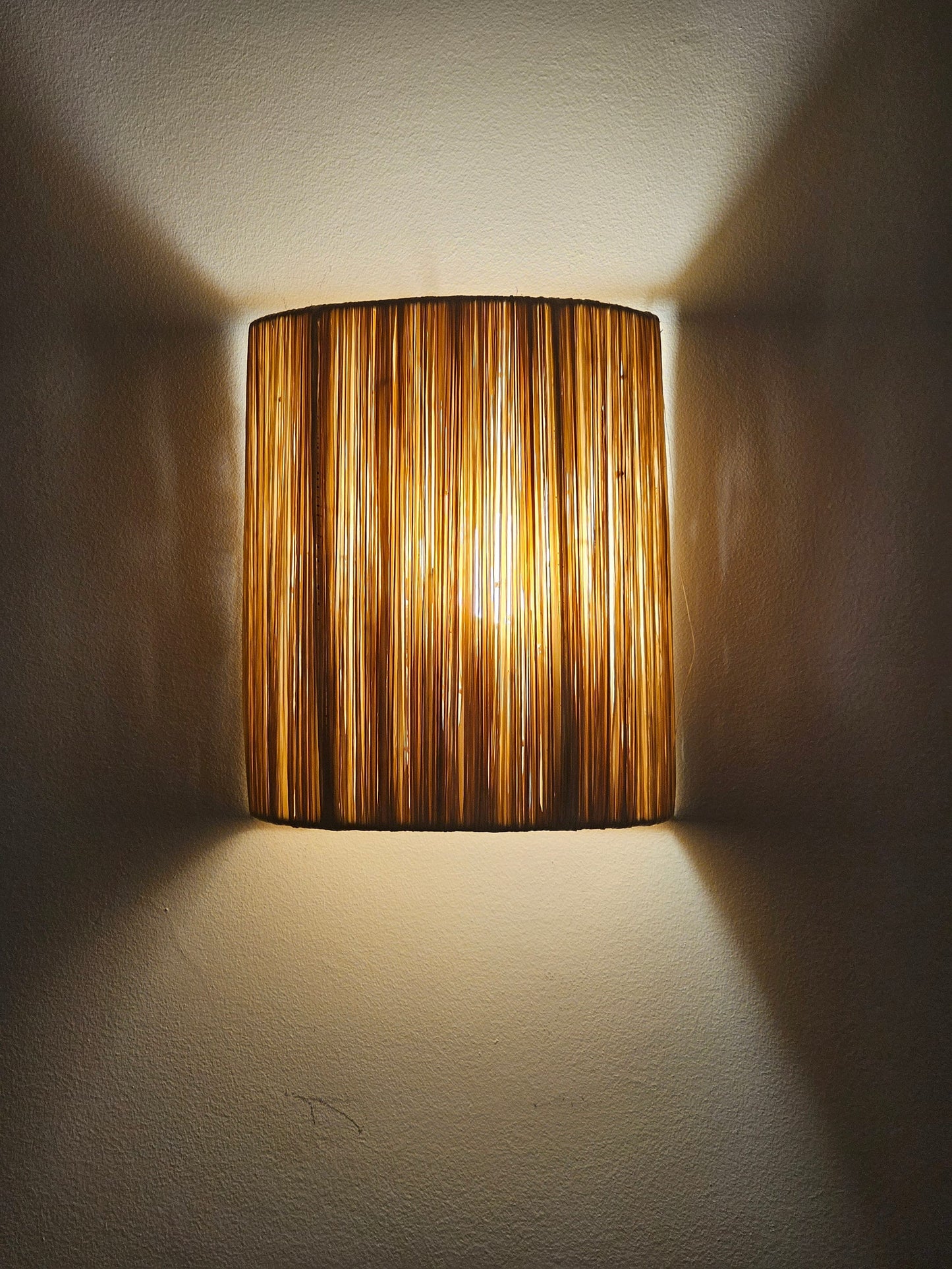 Raffia Wall Light , Wall Decor Lighting in Raffia , Raffia Sconce