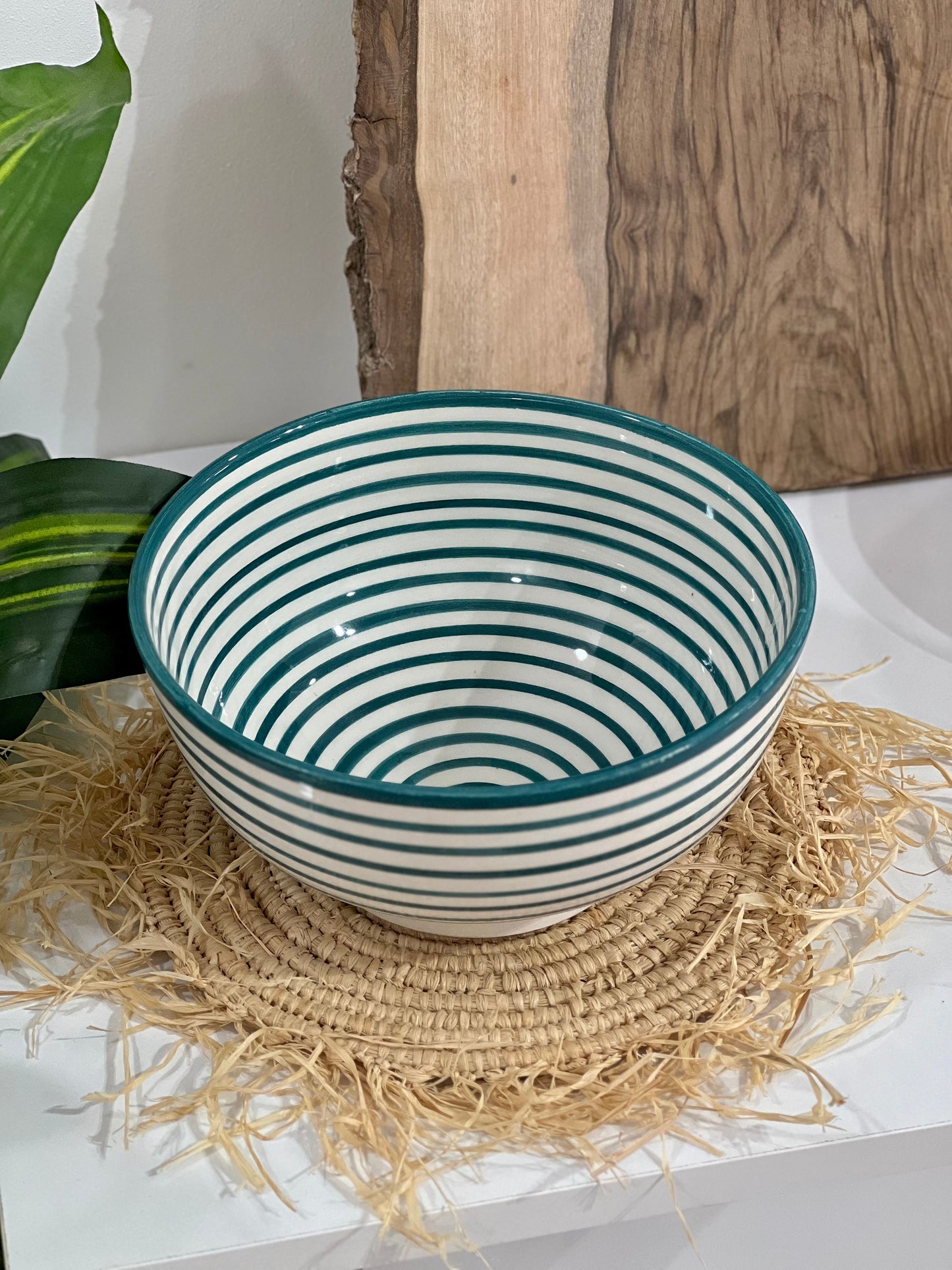 Handmade Ceramic Salad Bowl - (7.9 In) X (4 In) - Pottery Bowl - Large Salad Bowl - Handpainted Bowl - Ceramic Fruit Bowl - Modern Tableware