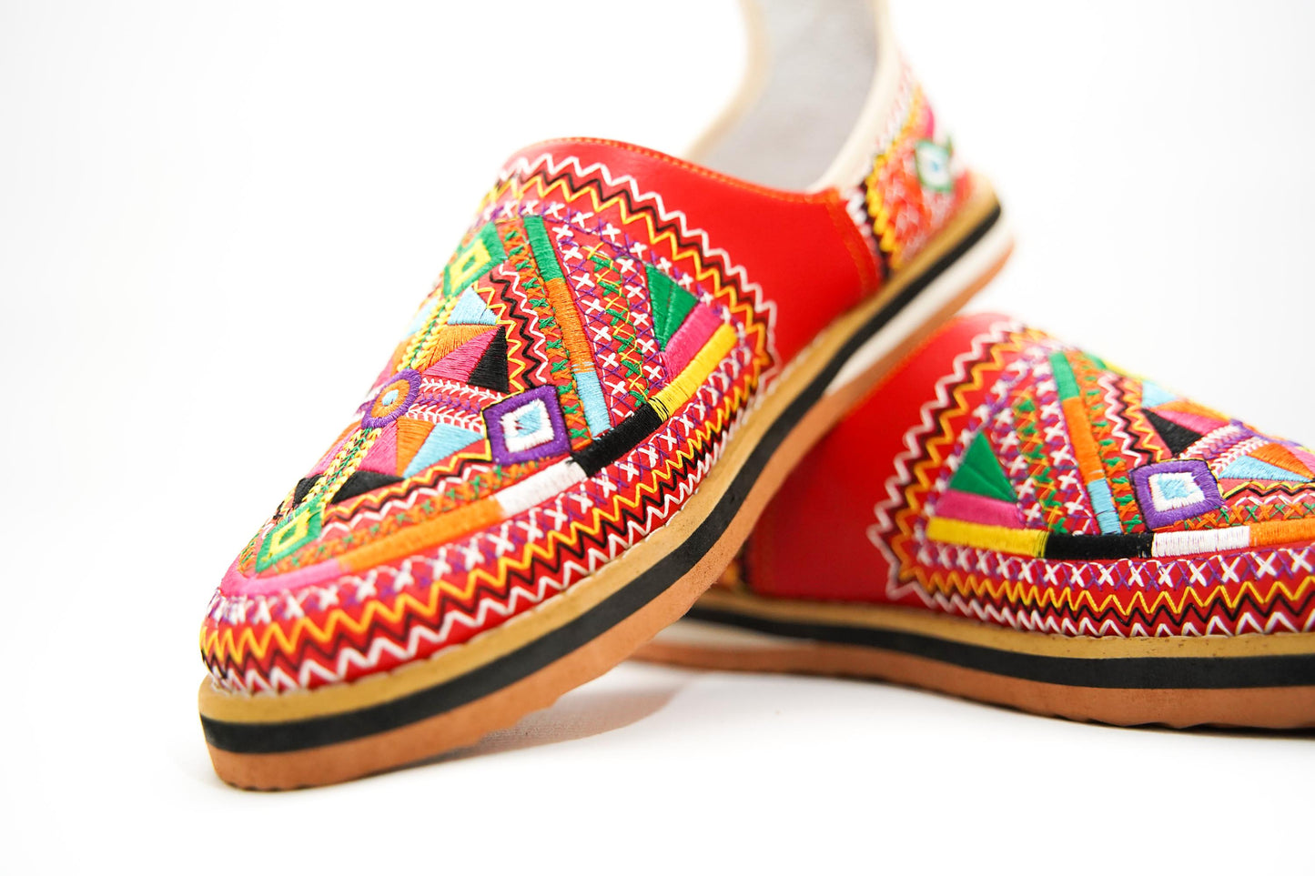 Handmade Moroccan Leather Babouche Slippers for Women, Embroidered Organic Sheepskin House Slippers, Moroccan Shoes, and Leather Babouche.