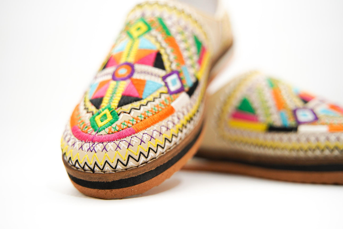 Handmade Moroccan Leather Babouche Slippers for Women, Embroidered Organic Sheepskin House Slippers, Moroccan Shoes, and Leather Babouche.