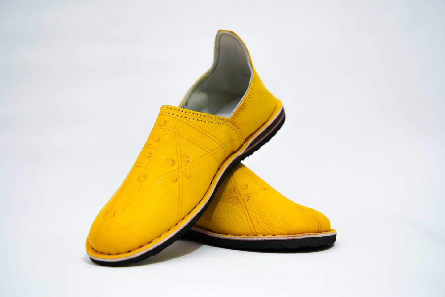 Handmade Moroccan Babouche Leather Slippers for Men, Organic Sheepskin Slip-Ons – Authentic, Stylish, and Comfortable House Shoes.