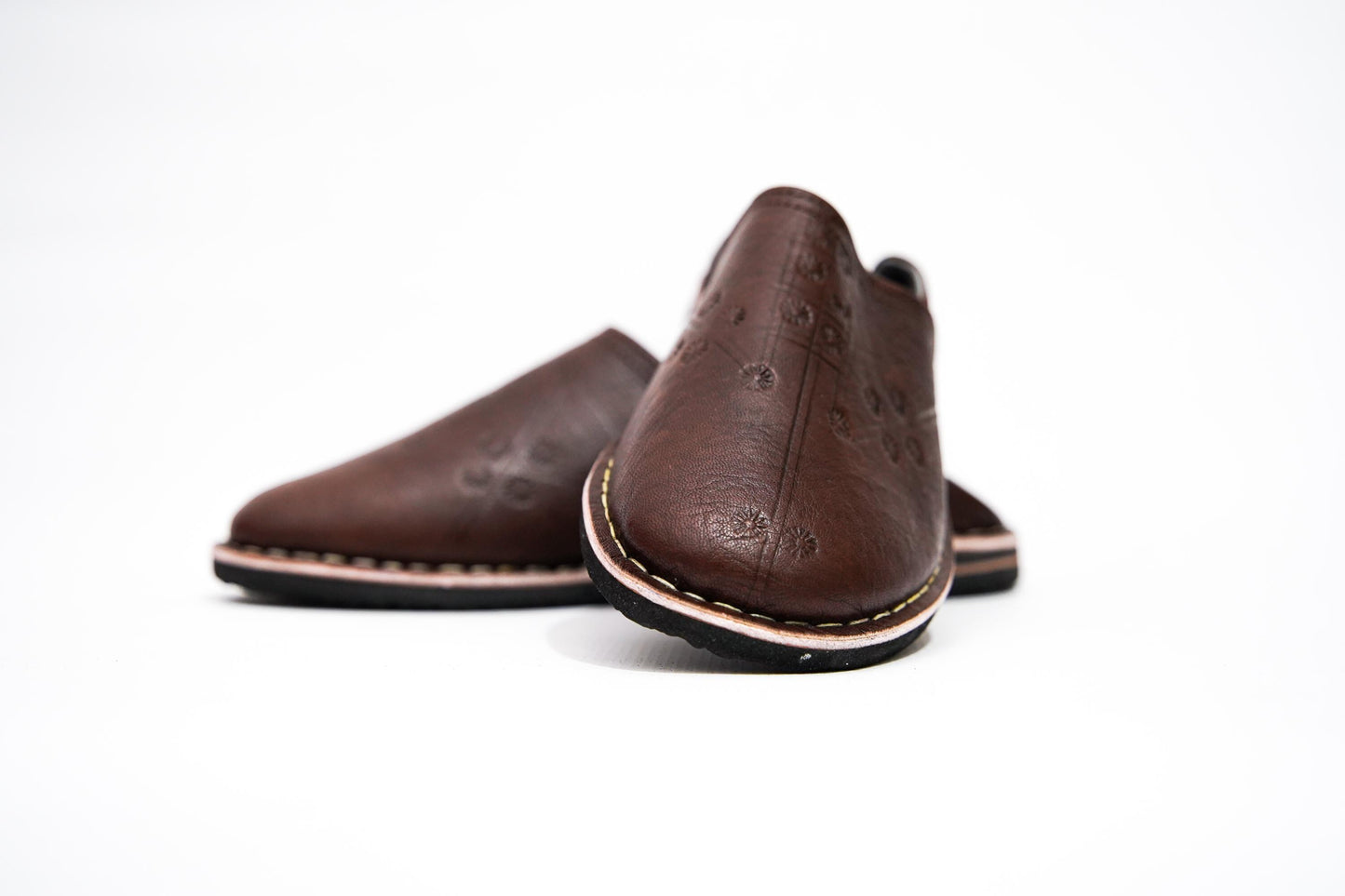 Handmade Moroccan Babouche Leather Slippers for Men, Rich Brown Sheepskin Slip-Ons – Authentic and Durable.