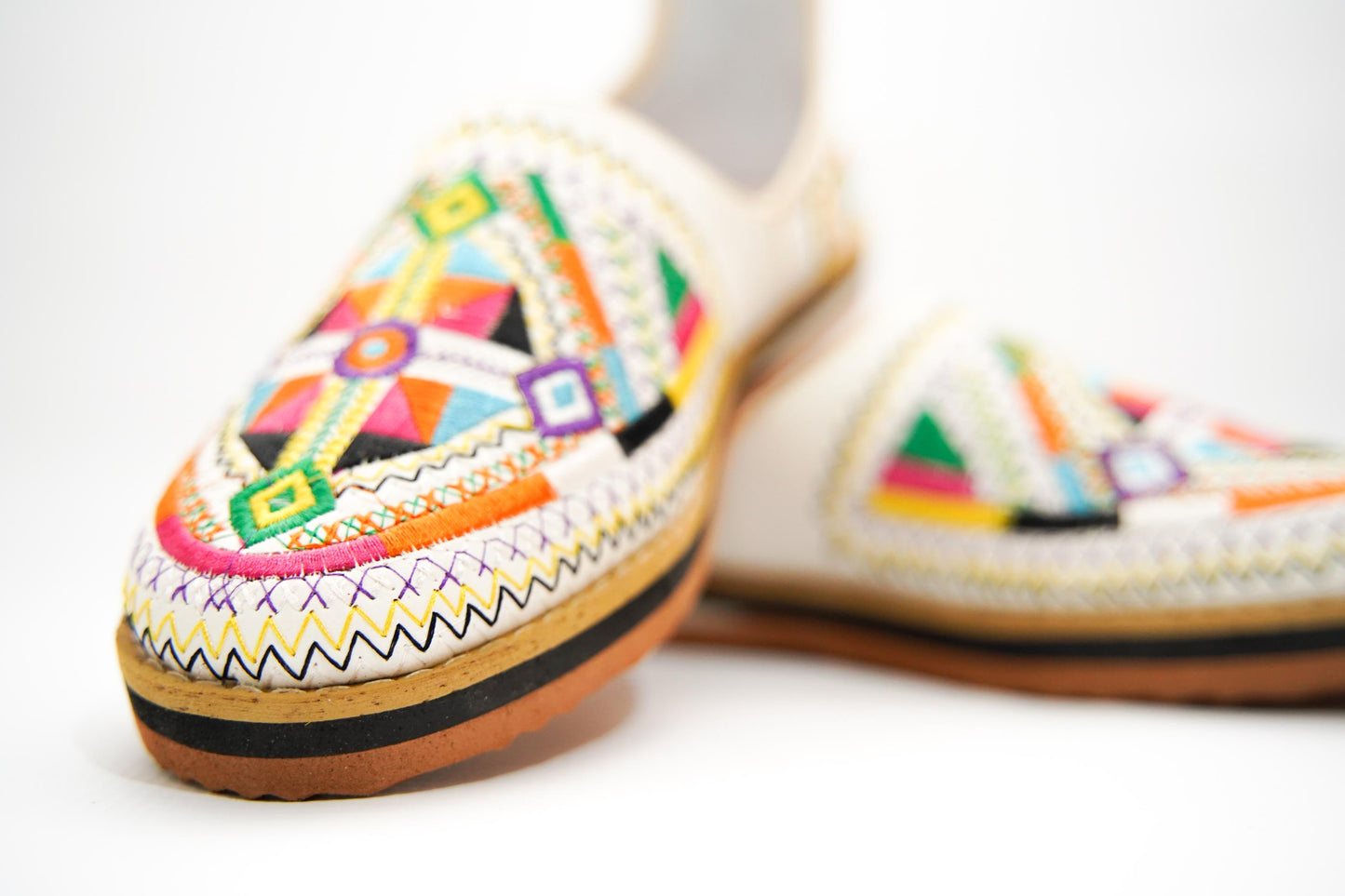 Handmade Moroccan Leather Babouche Slippers for Women, Embroidered Organic Sheepskin House Slippers, Moroccan Shoes, and Leather Babouche.