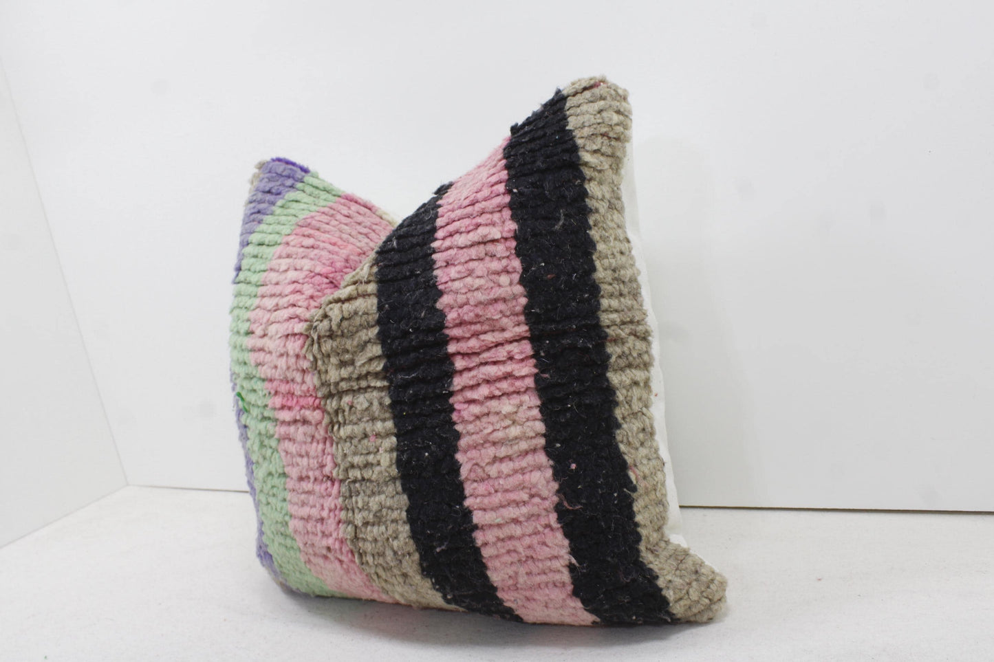 Vintage Moroccan Pillows 100% Wool ,Absolutely Gorgeous Pillow Floor Pillow Moroccan Berber Home Design Handmade Kilim Berber P204