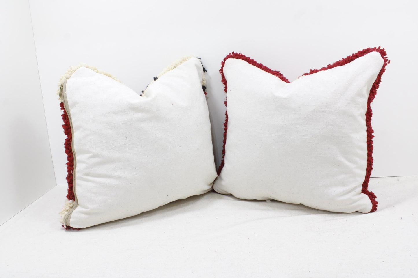 Set of 2 Vintage Moroccan Pillows 100% Wool , Absolutely Gorgeous Pillow Floor Pillow Moroccan Berber Home Design Handmade Kilim Berber