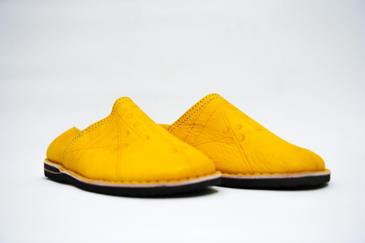 Handmade Moroccan Babouche Leather Slippers for Men, Organic Sheepskin Slip-Ons – Authentic, Stylish, and Comfortable House Shoes.