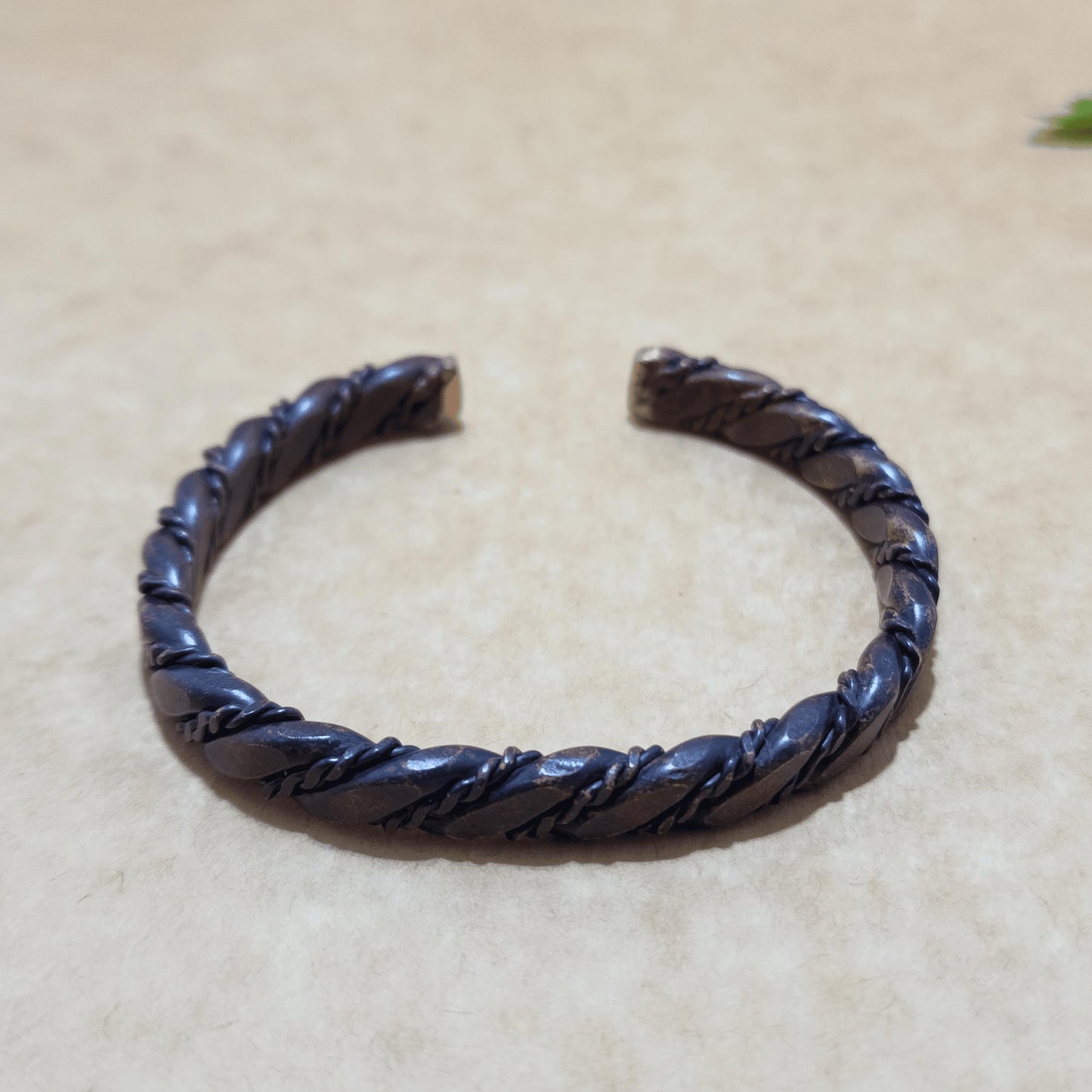 Handforged Raw Copper Charm Bracelet for Men – Untreated Bangle Promoting Health and Arthritis Relief, Perfect Gift