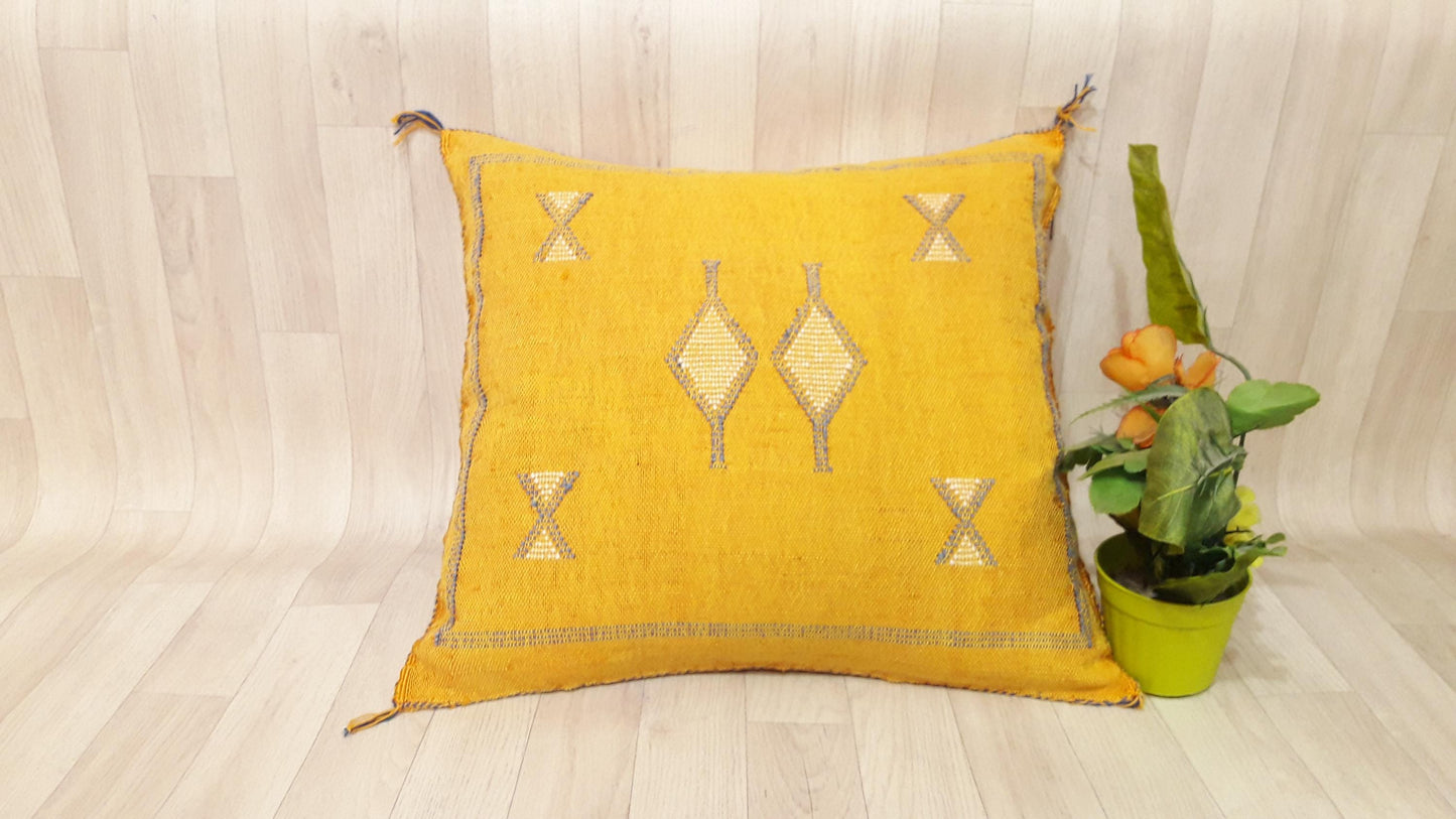 Pillow Cover. Handmade Pillows. Pillow. Cushion. Rug Pillow. Decorative Pillow Cover