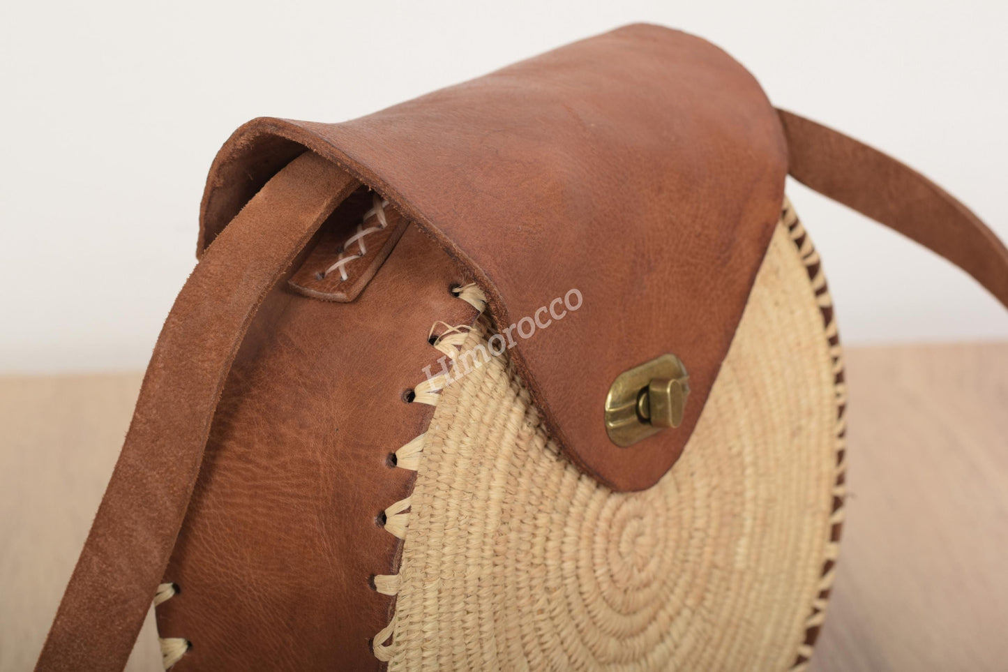 Round Woven Raffia Bag with Leather - Boho Crossbody Bag with Adjustable Strape