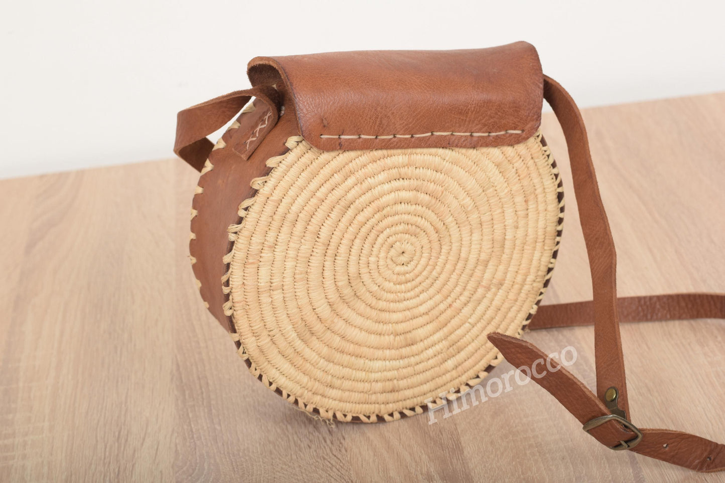 Round Woven Raffia Bag with Leather - Boho Crossbody Bag with Adjustable Strape