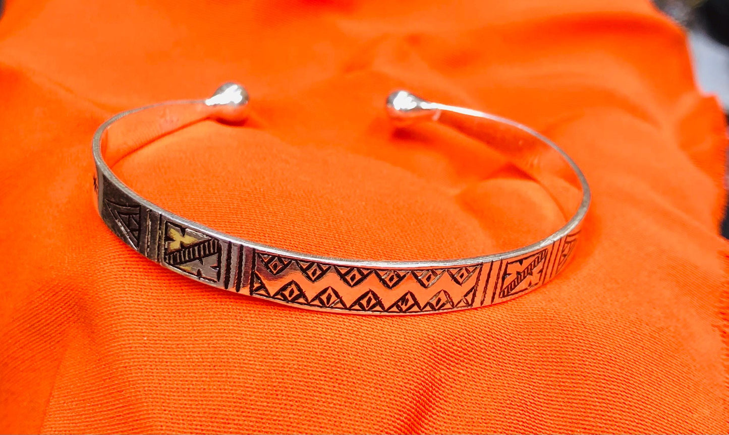 Engraved Berber Silver Bracelet - Handmade Ethnic Jewelry