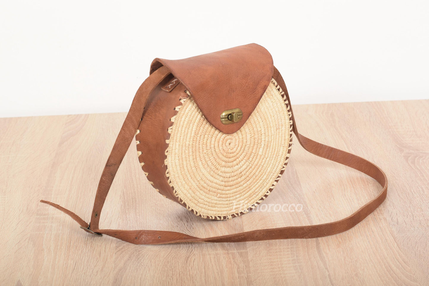 Round Woven Raffia Bag with Leather - Boho Crossbody Bag with Adjustable Strape