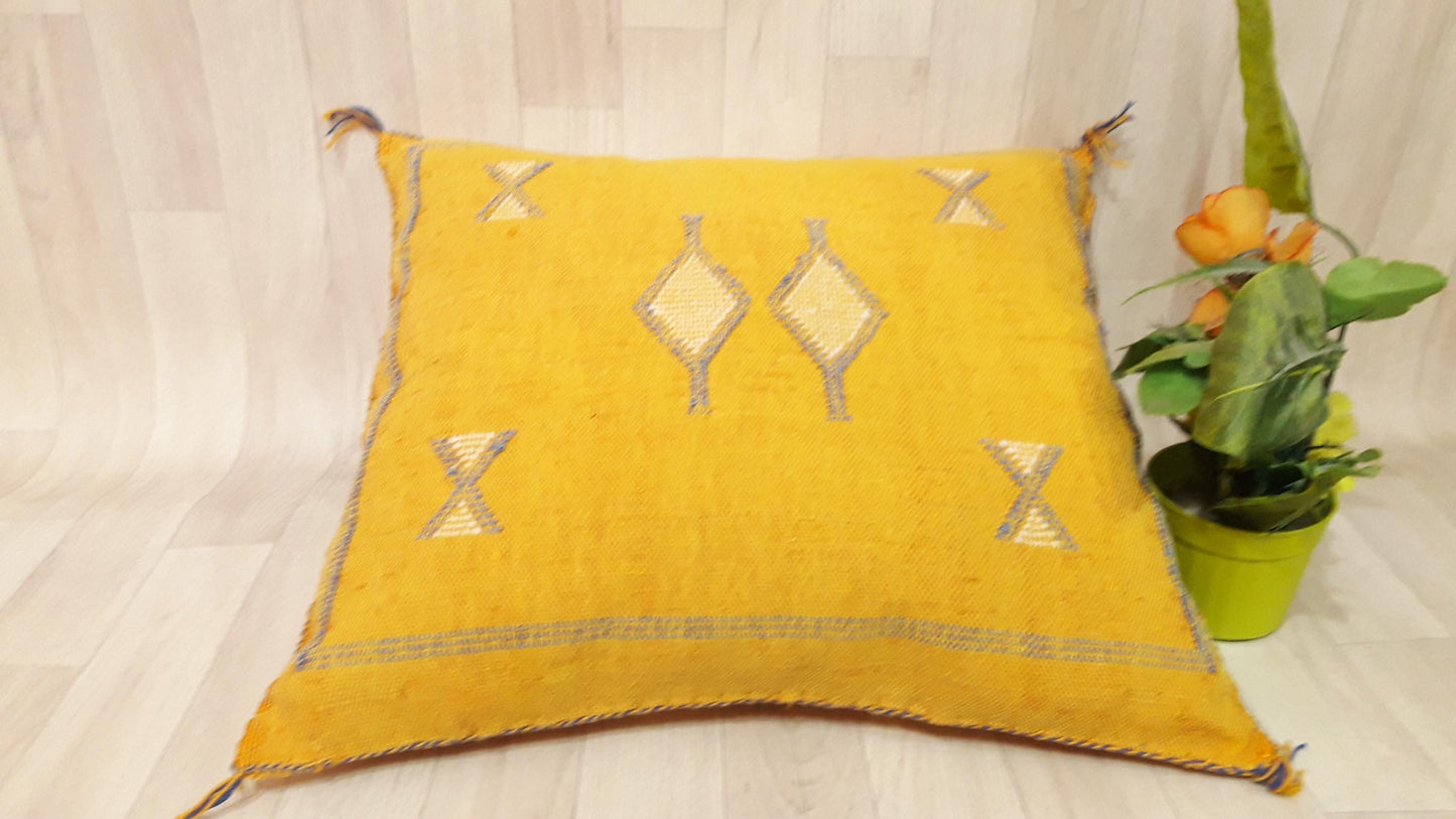 Pillow Cover. Handmade Pillows. Pillow. Cushion. Rug Pillow. Decorative Pillow Cover