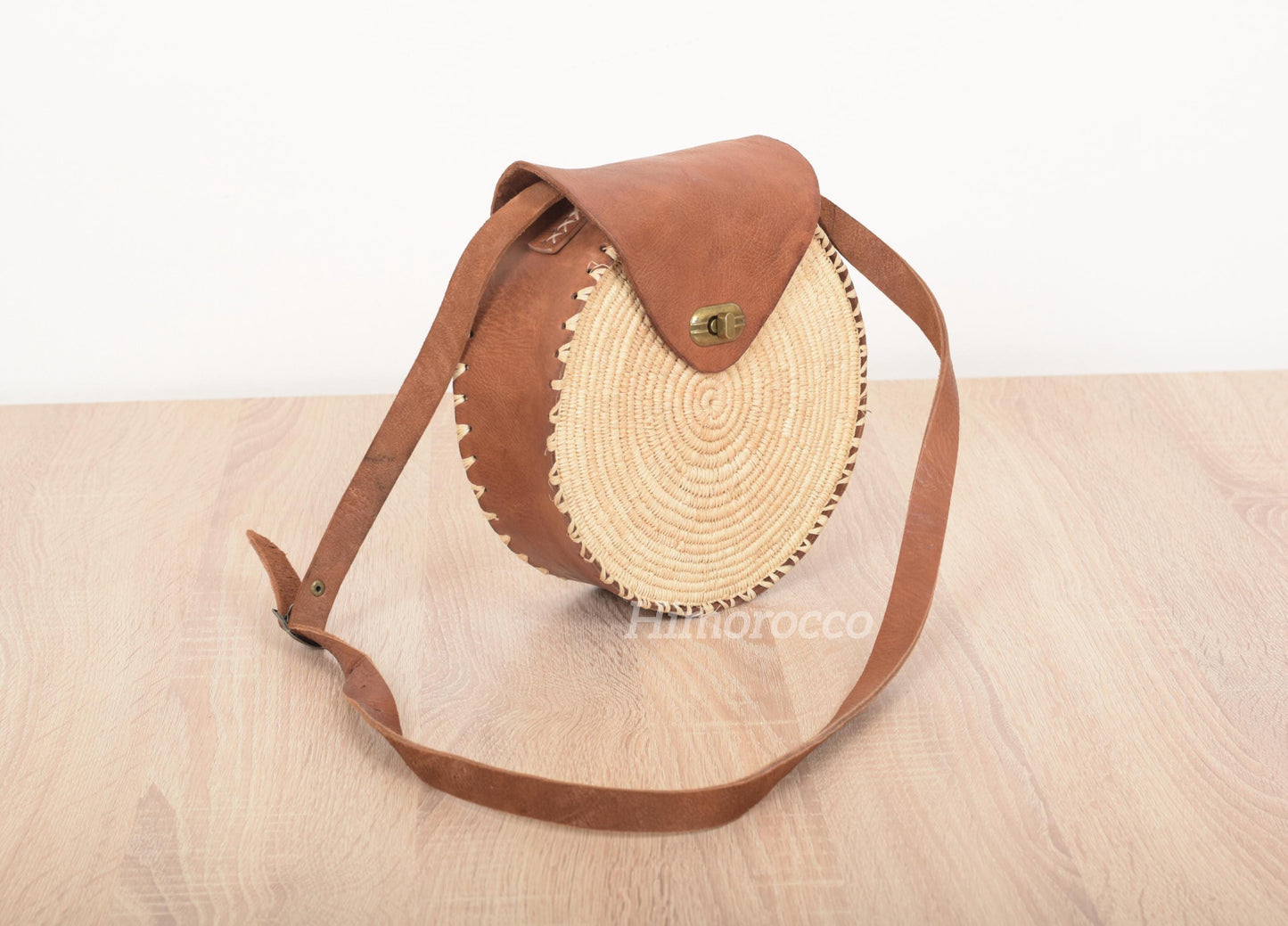Round Woven Raffia Bag with Leather - Boho Crossbody Bag with Adjustable Strape