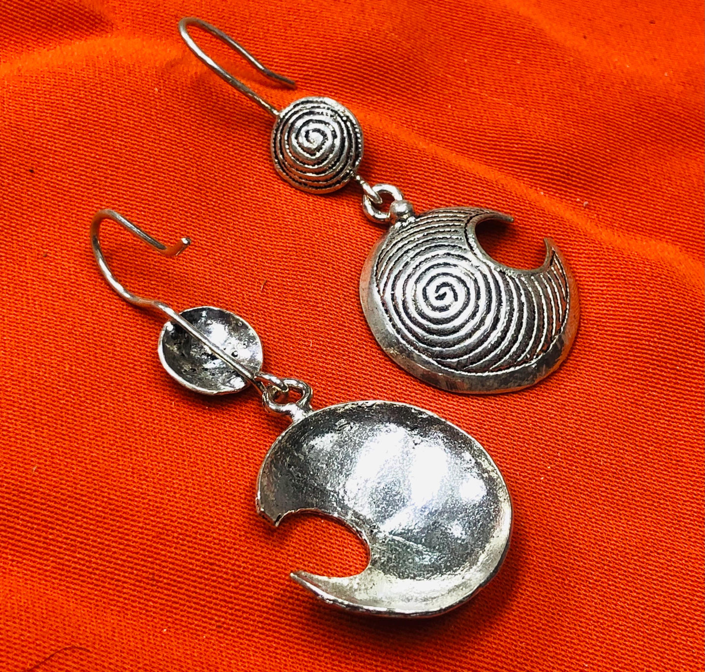 Tuareg Silver Spiral Earrings, Handmade Ethnic Jewelry – Unique Tribal Design