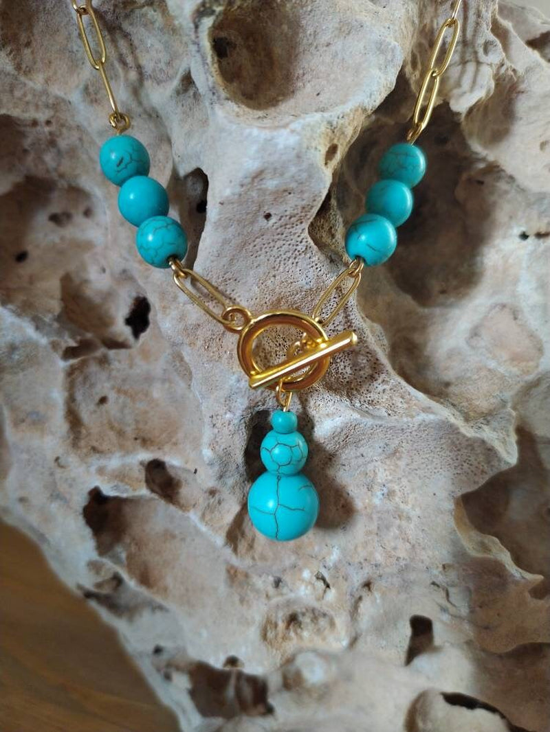 Beautiful Turquoise Pearls, an Exclusive Product Handmade and Natural Stones to Embellish Your Neck.