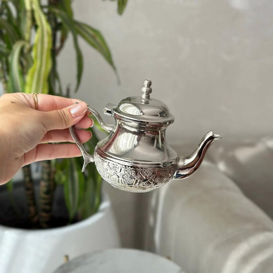 Handmade Moroccan Teapot – Engraved Nickel-Plated Brass, Traditional Mint Tea Pot, Elegant Vintage Décor & Gift Traditional Mint Tea Pot