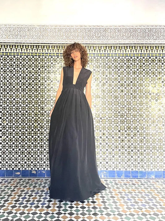 Alexia’S Silk Sleeveless Dress - Black