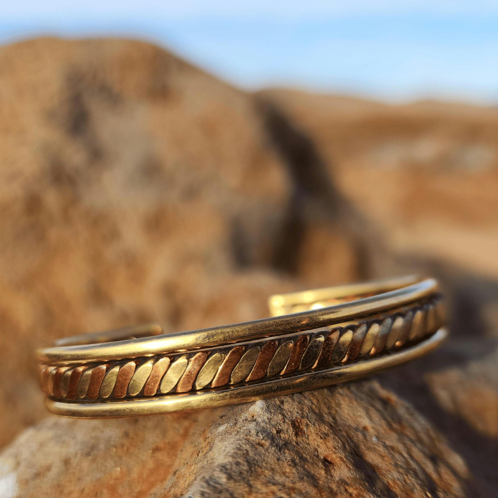 Handmade Twisted Copper Bracelet – Handforged Polished Bangle for Health and Arthritis Relief, Perfect Unisex Gift